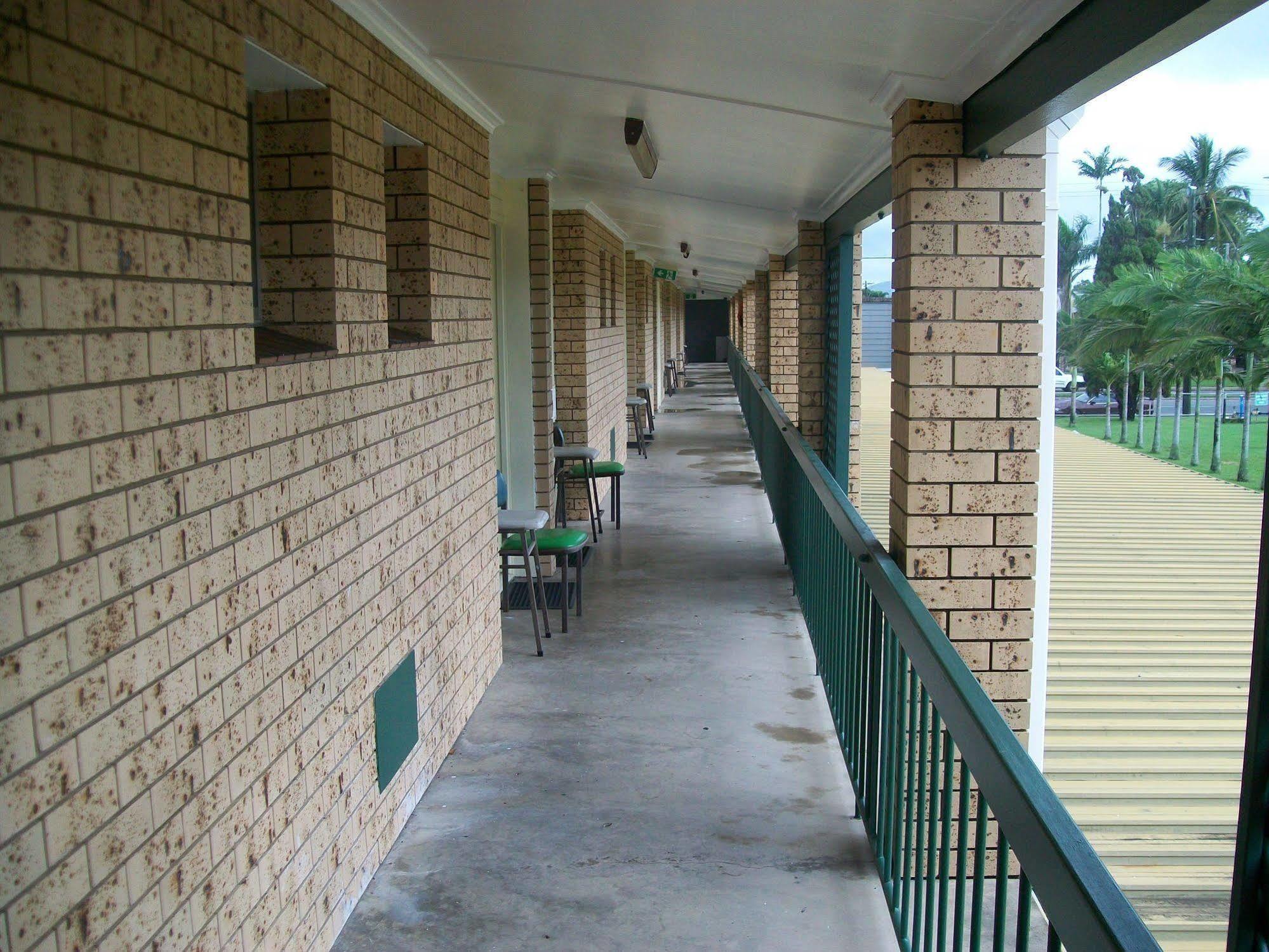 Sun Plaza Motel - Mackay Eksteriør bilde