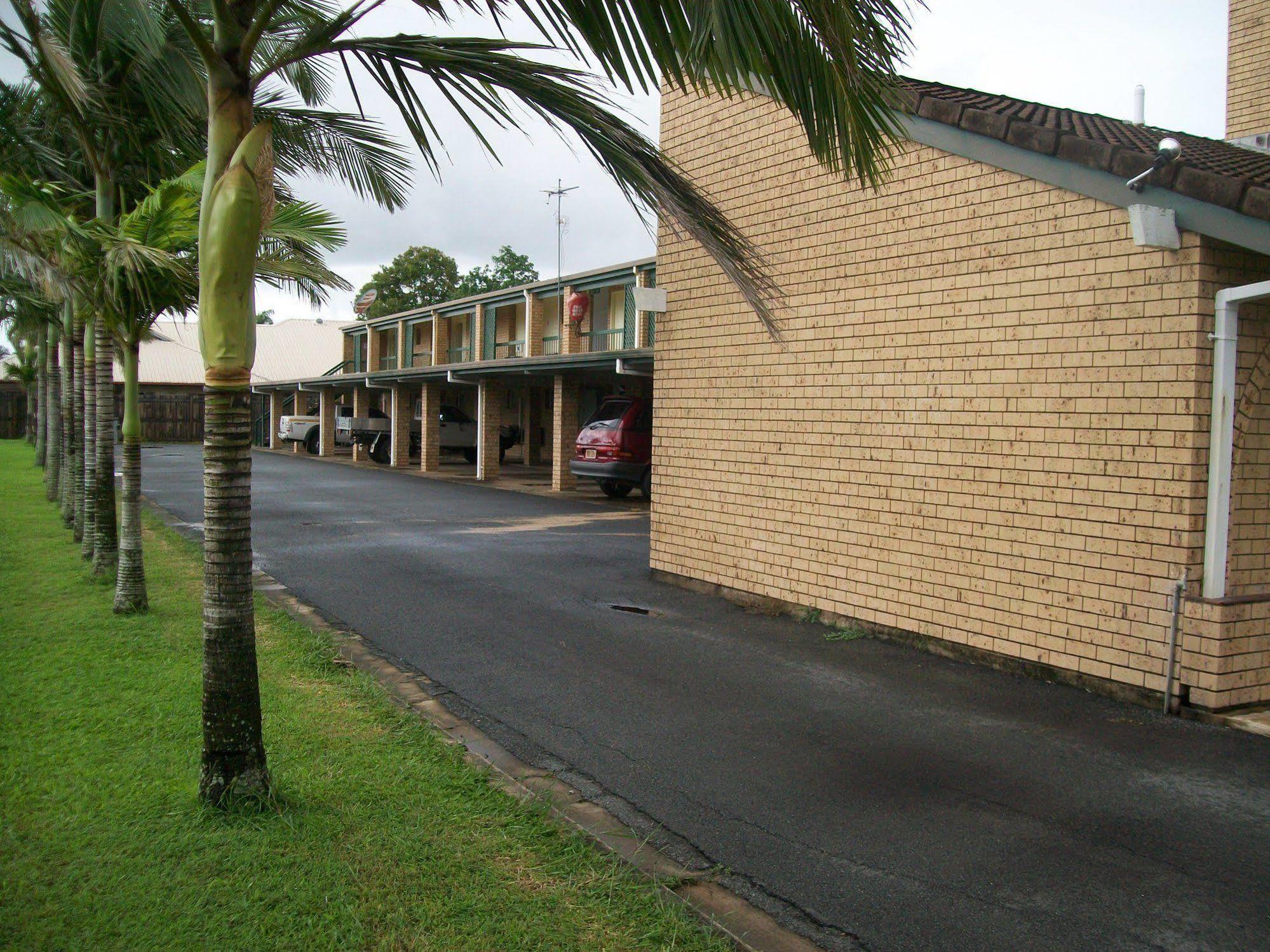 Sun Plaza Motel - Mackay Eksteriør bilde