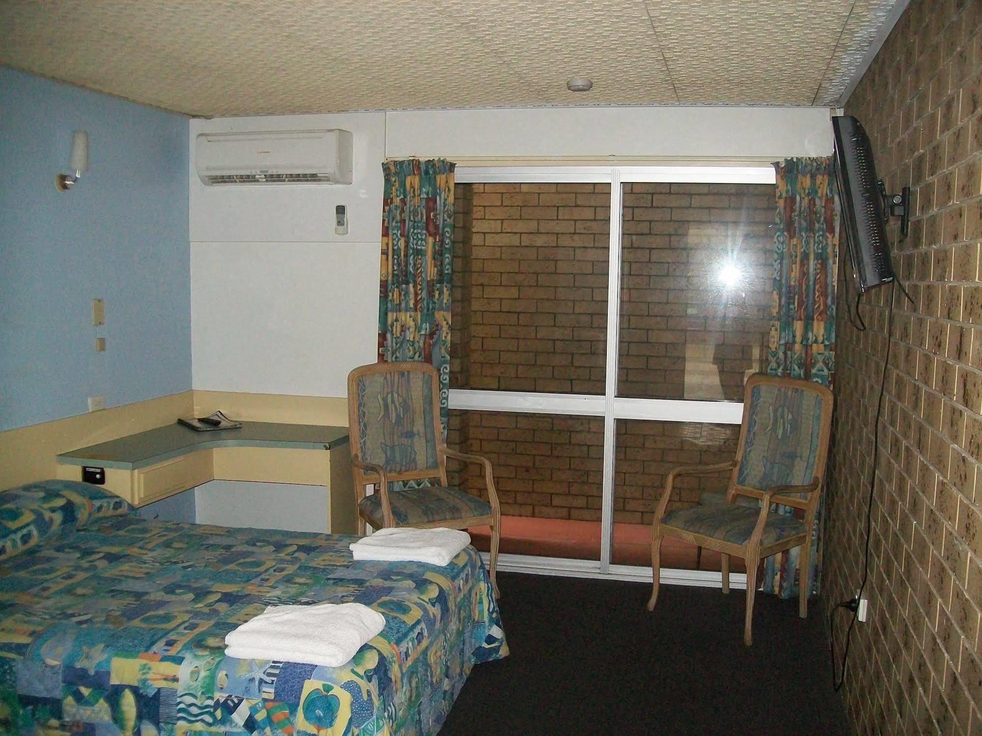 Sun Plaza Motel - Mackay Eksteriør bilde