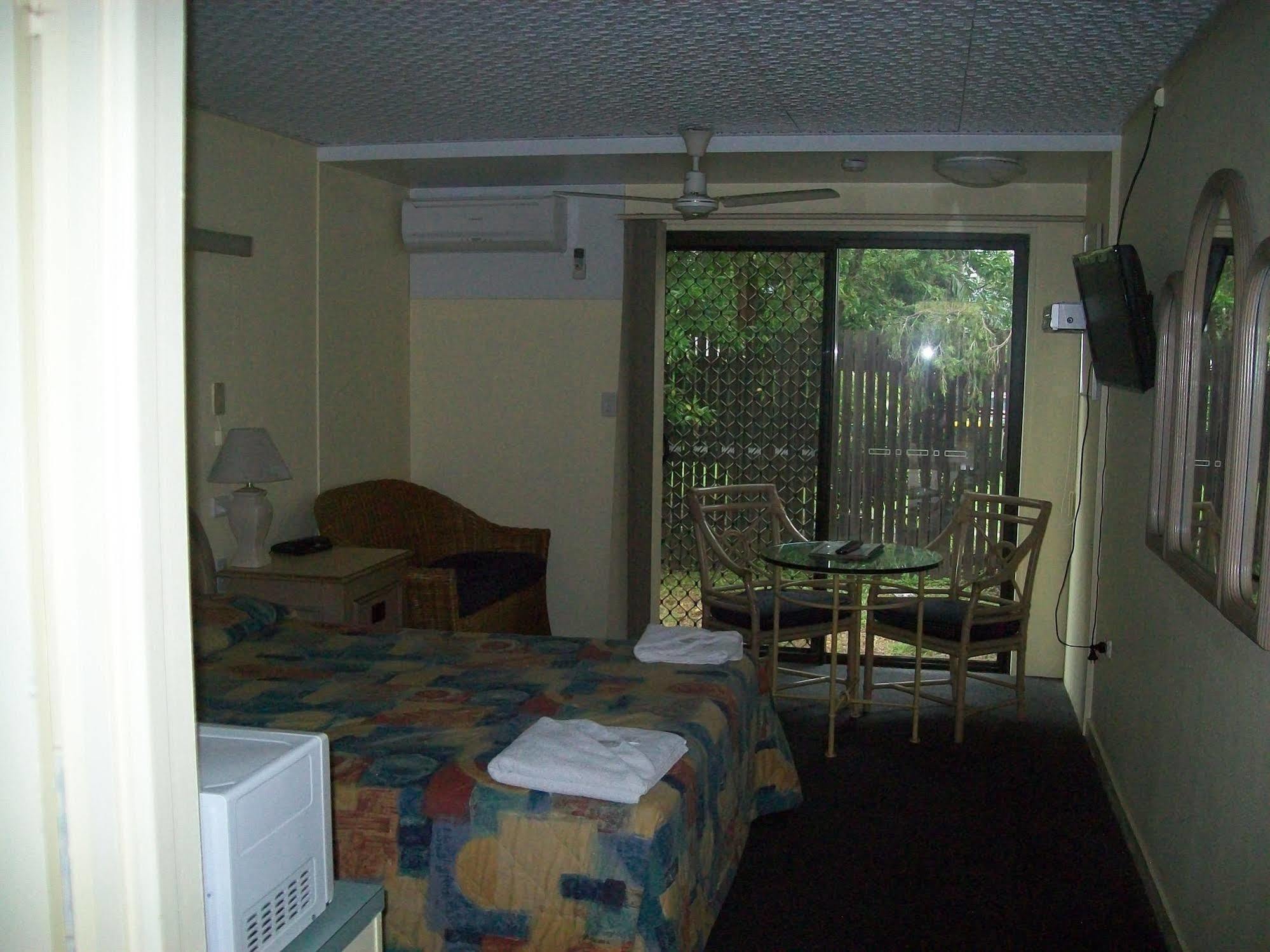 Sun Plaza Motel - Mackay Eksteriør bilde