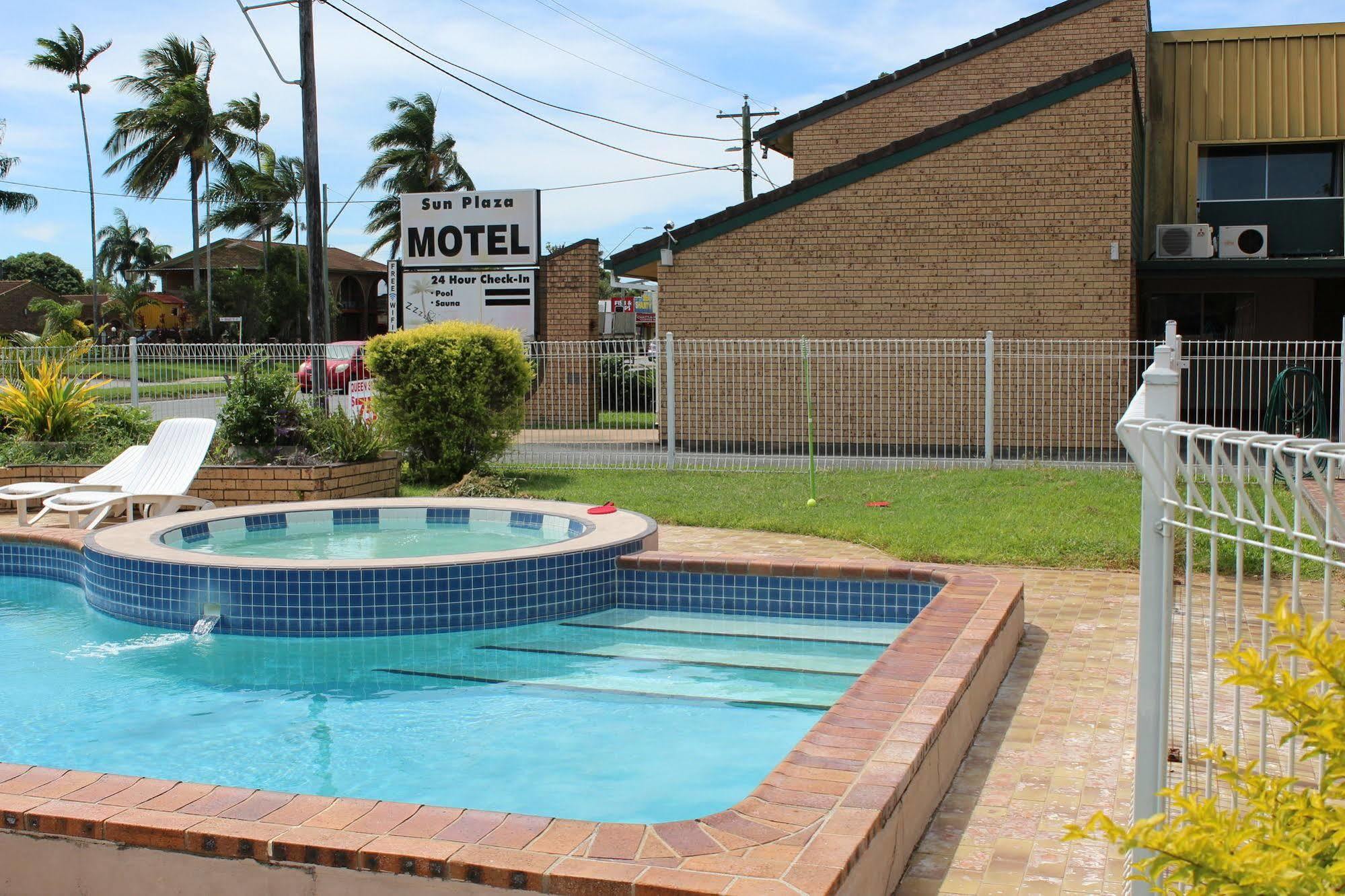 Sun Plaza Motel - Mackay Eksteriør bilde